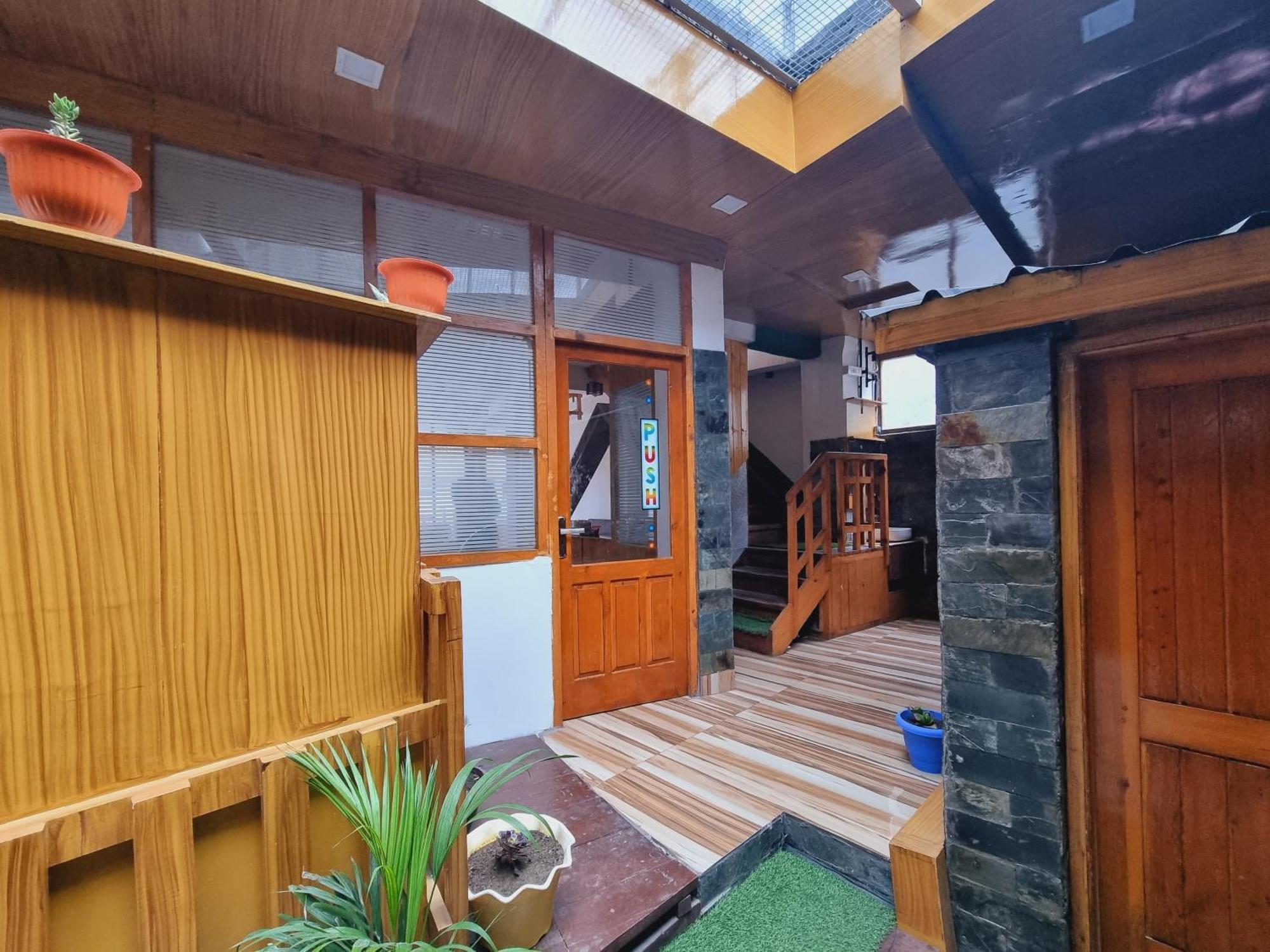Hotel Sahara Dalhousie Bagian luar foto