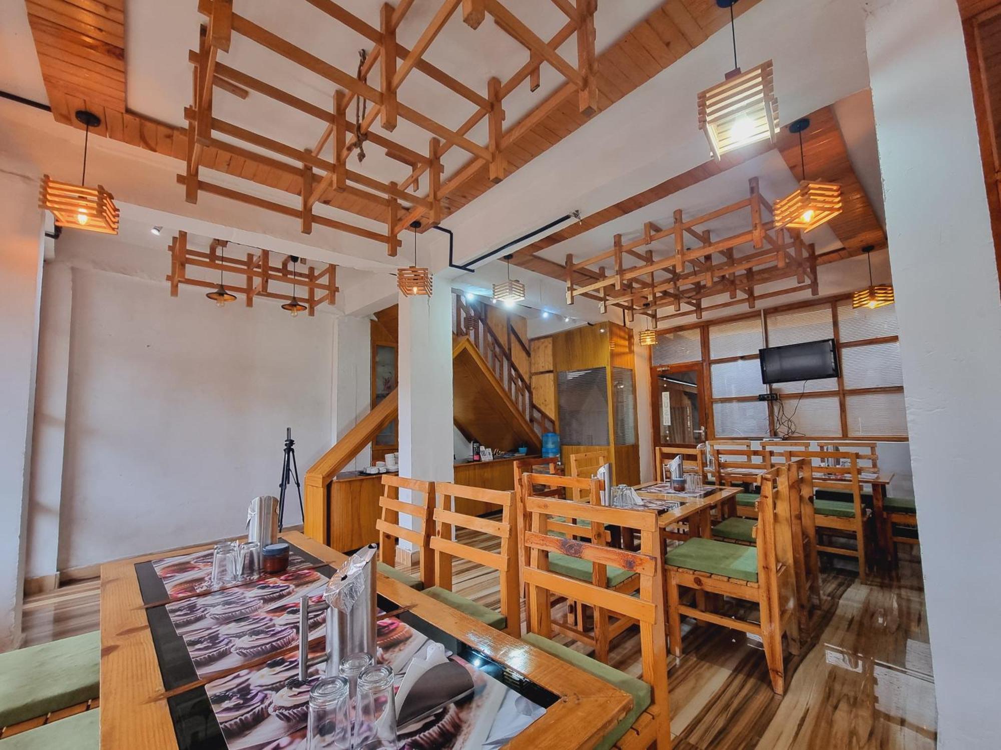 Hotel Sahara Dalhousie Bagian luar foto