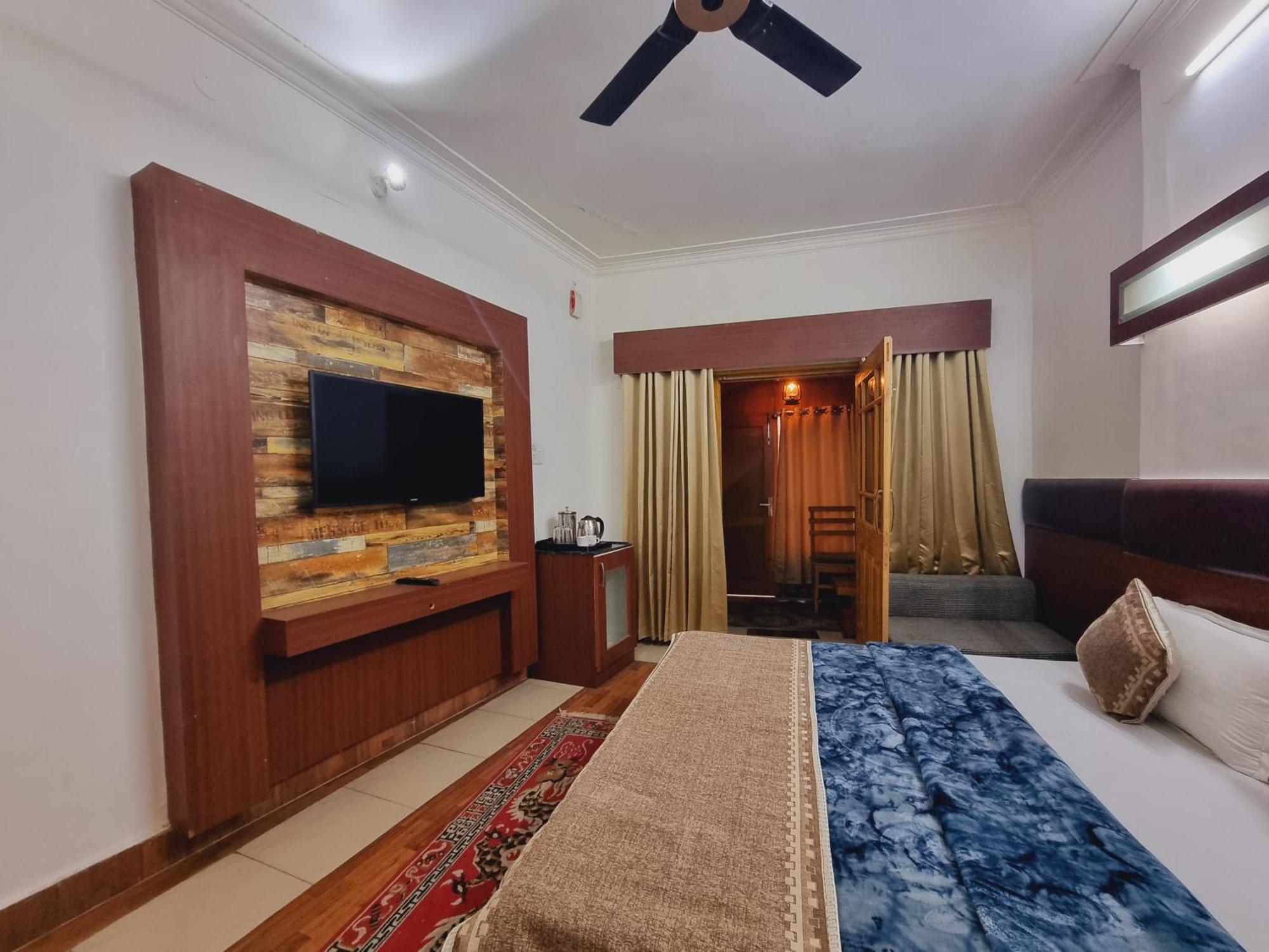 Hotel Sahara Dalhousie Bagian luar foto