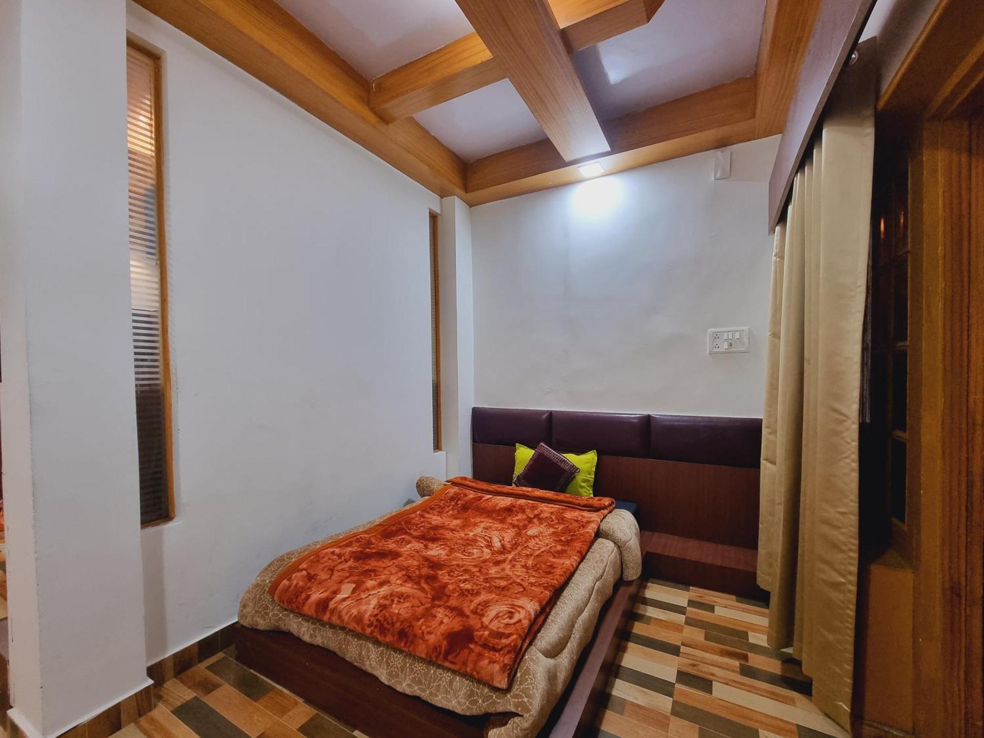 Hotel Sahara Dalhousie Bagian luar foto