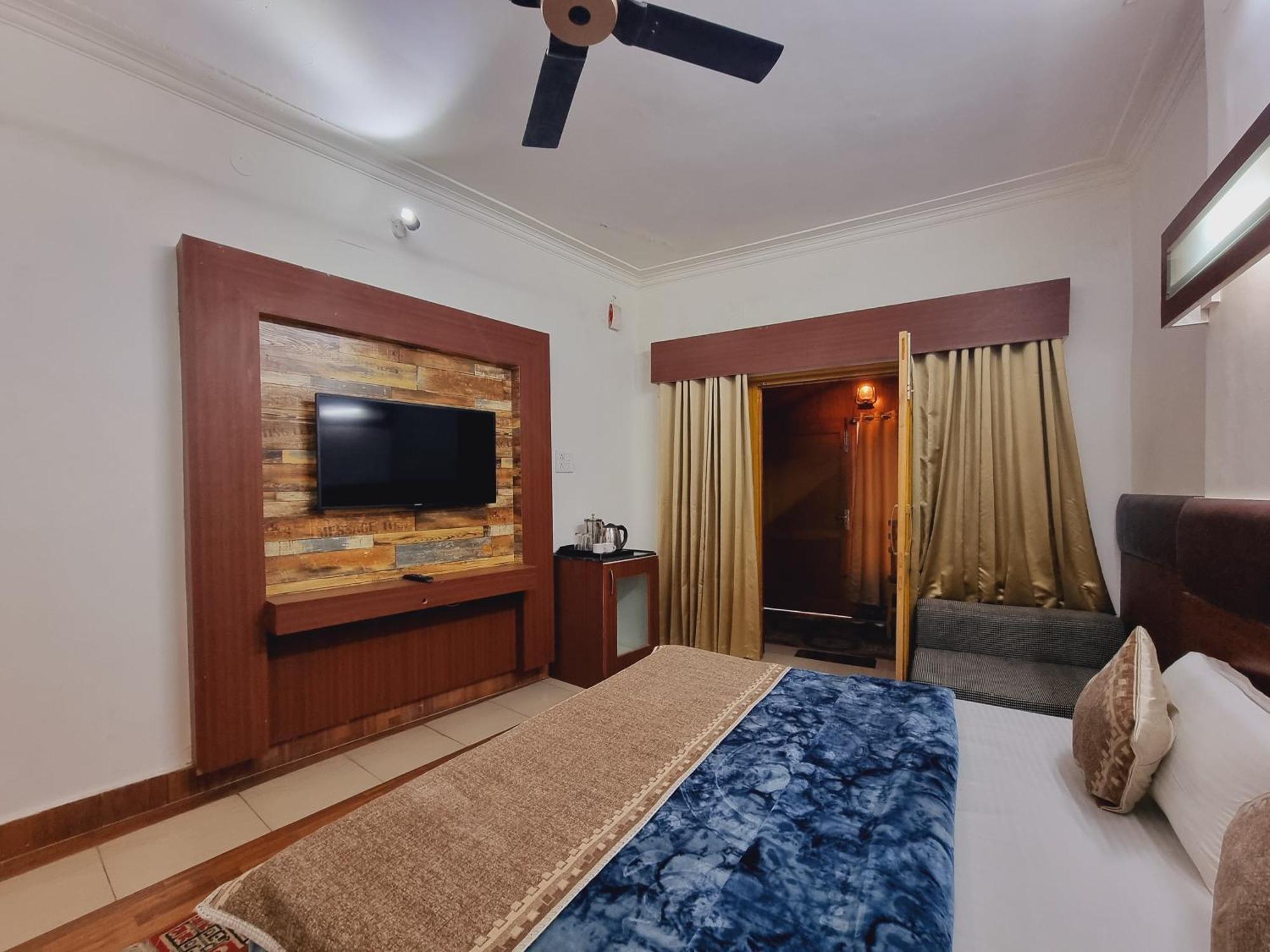 Hotel Sahara Dalhousie Bagian luar foto